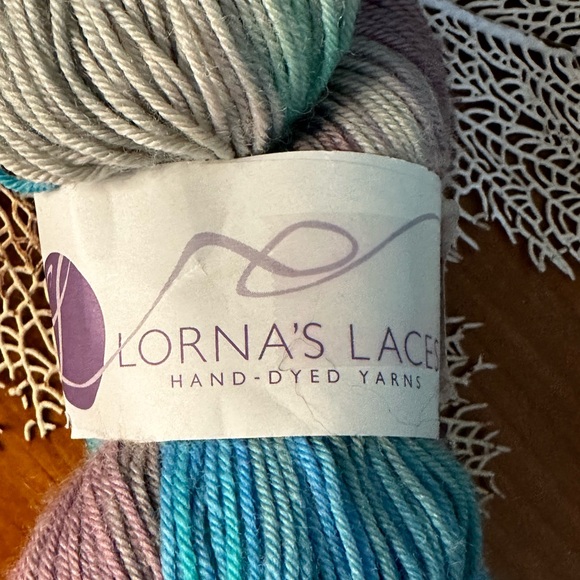 NWT - New Authentic Lorna's Laces Hand-Dyed Yarn Skein - Niagara (Sock 416) - Picture 3 of 6